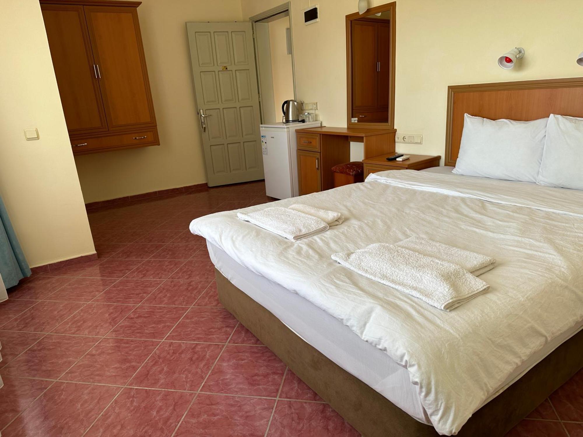 Palm Konak Hotel Çıralı Zewnętrze zdjęcie