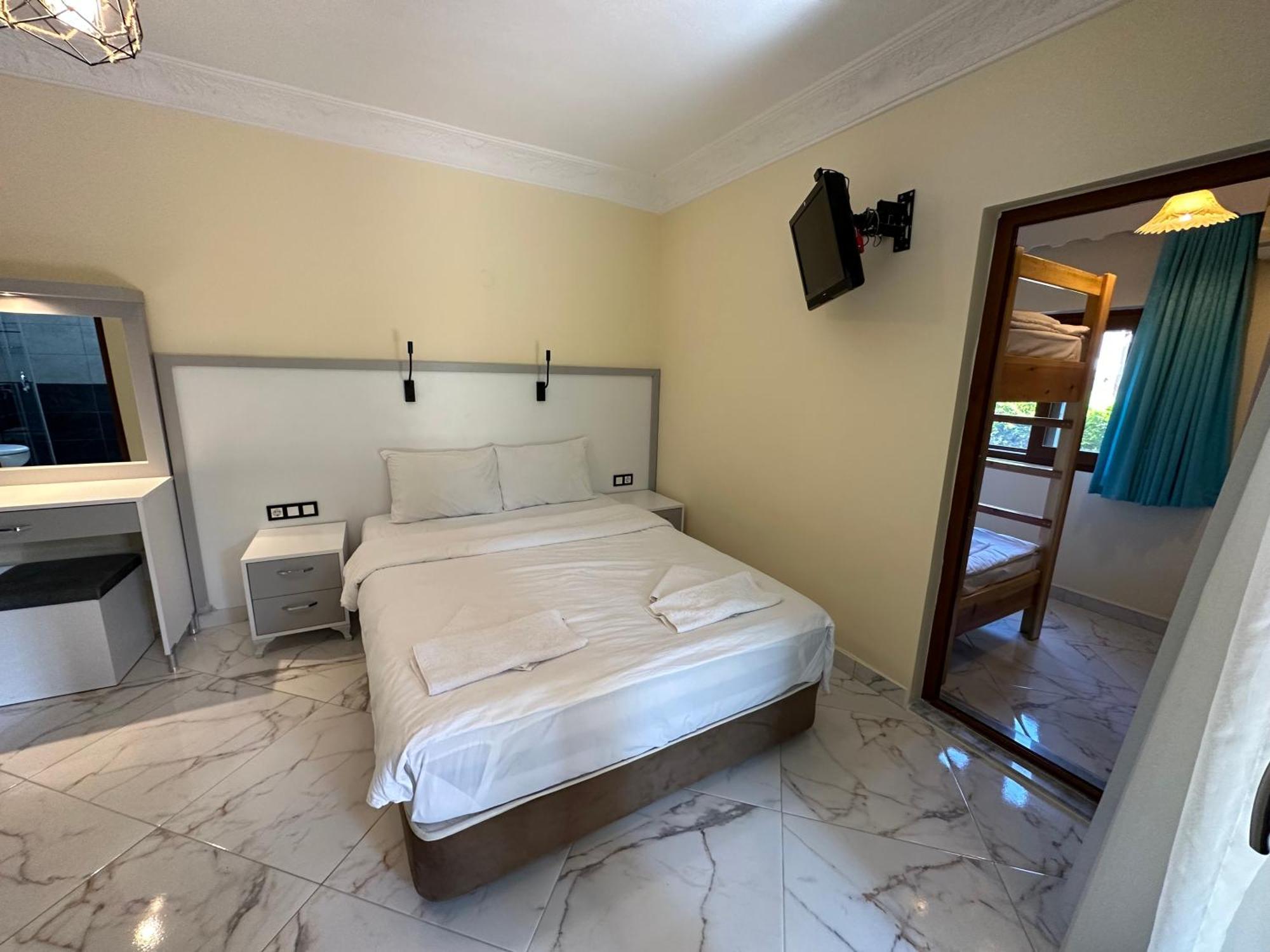 Palm Konak Hotel Çıralı Zewnętrze zdjęcie