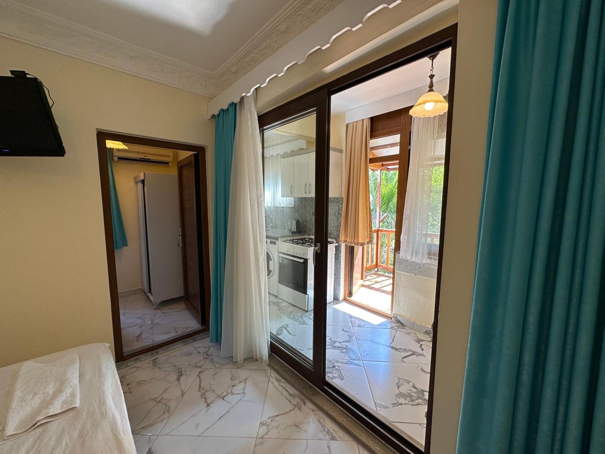 Palm Konak Hotel Çıralı Zewnętrze zdjęcie